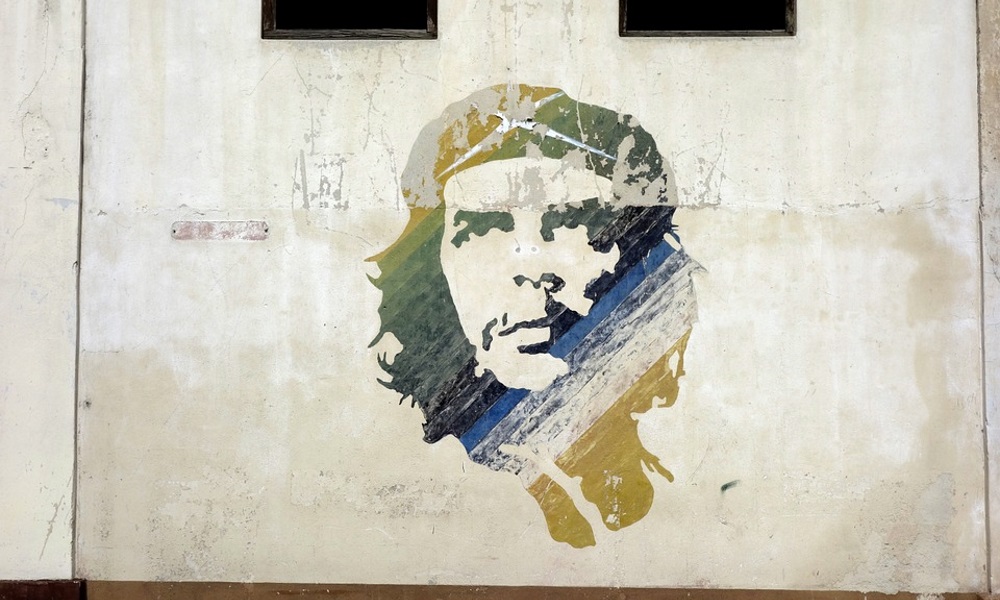 Che-Guevara-graffiti-Cuba
