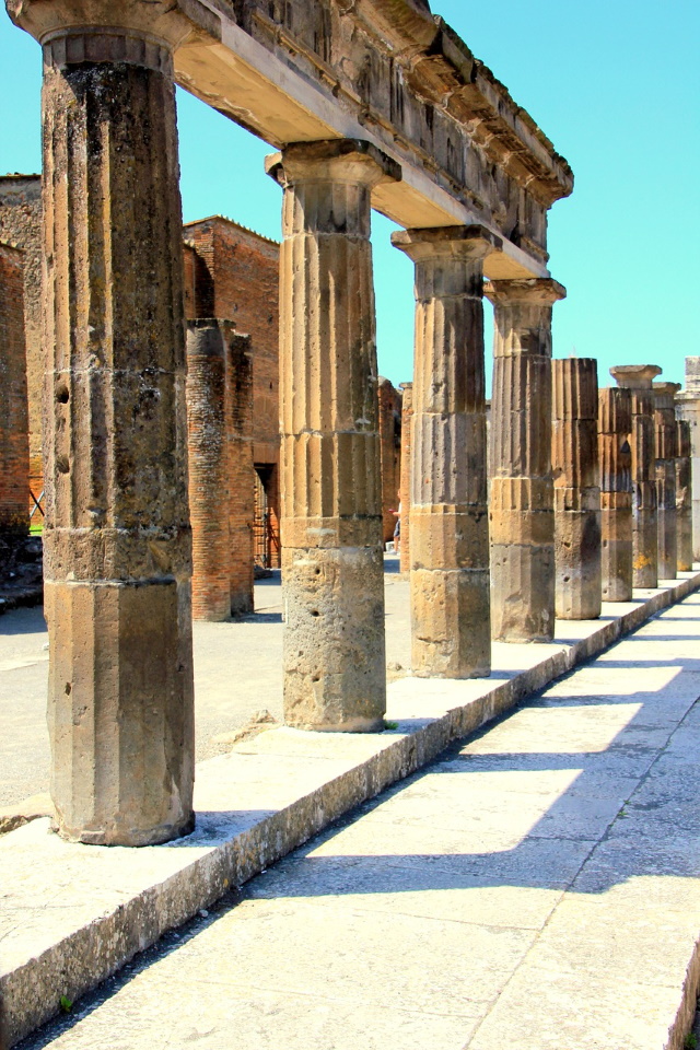 pompeii-column-ancient-architecture-italian 1.2